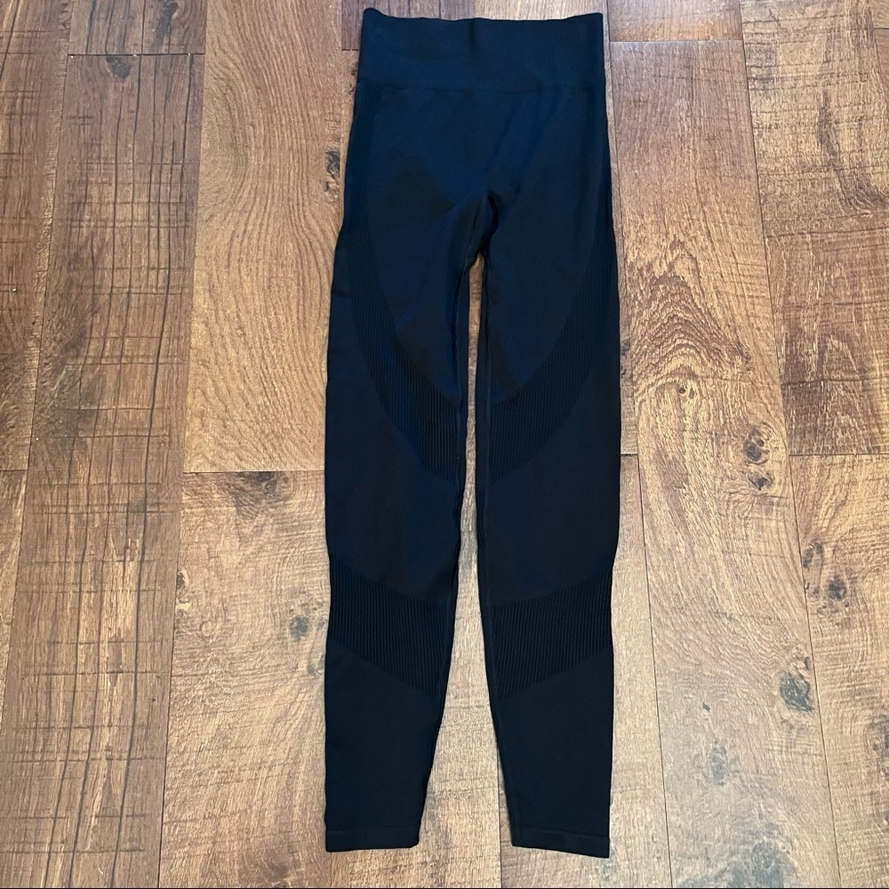 PINK active by Victoria’s Secret tights leggings extra small XS black